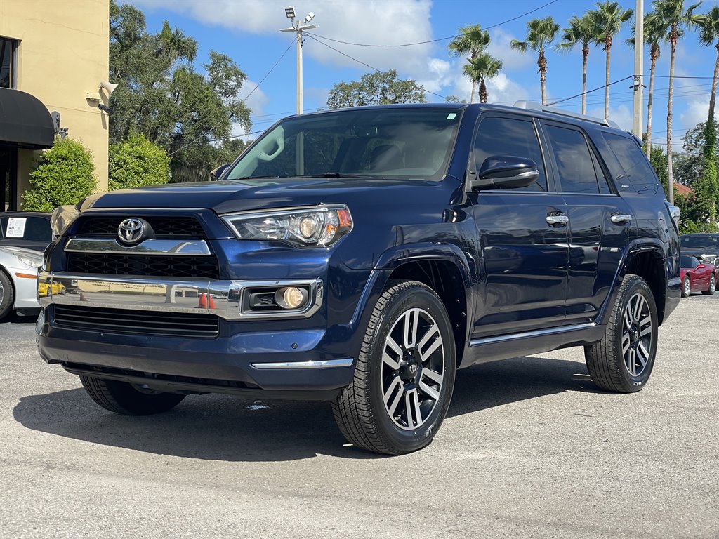 Used 2018 Toyota 4Runner Limited AWD/4WD image 10