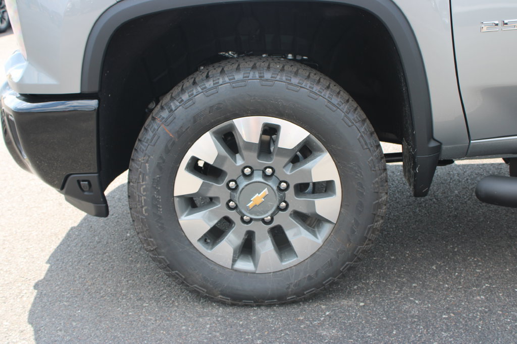 New 2026 Chevrolet Silverado 2500 Custom w/ Custom Value Package AWD/4WD image 22