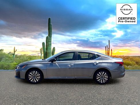 Certified 2025 Nissan Altima 2.5 SV FWD image 3