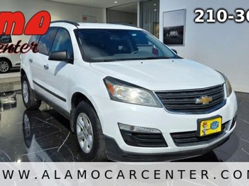Used 2017 Chevrolet Traverse LS FWD image 6