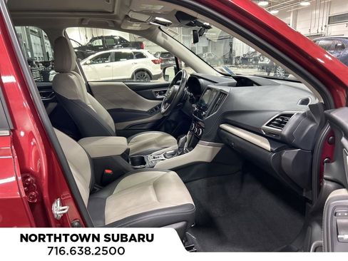 Used 2023 Subaru Forester Limited image 4
