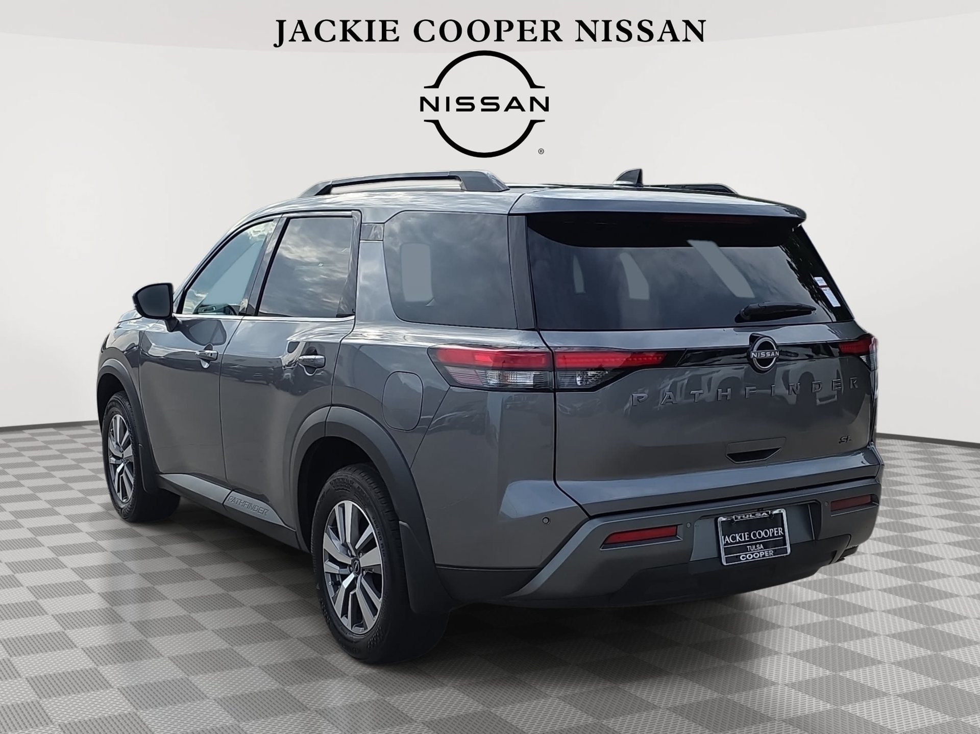 New 2026 Nissan Pathfinder SL w/ Cargo Package FWD image 7