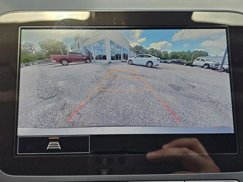 Used 2024 Chevrolet Malibu LT image 29