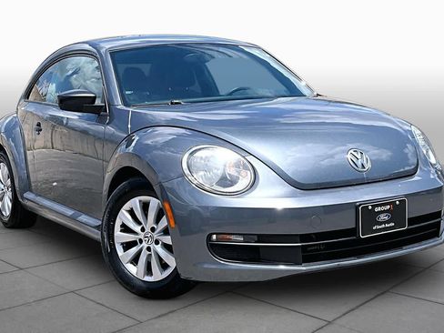 Used 2016 Volkswagen Beetle 1.8T FWD image 3