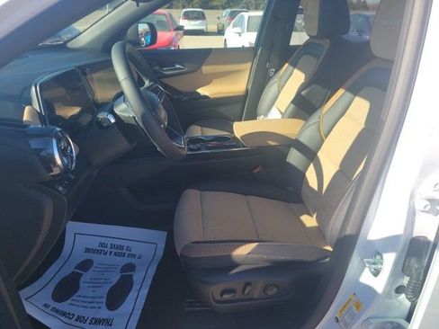 New 2026 Chevrolet Equinox ACTIV w/ Convenience Package III image 18