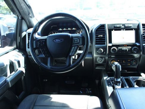 Used 2017 Ford F150 XLT w/ Equipment Group 302A Luxury RWD image 12