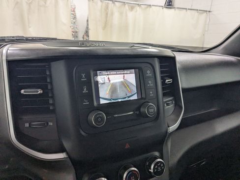 Used 2022 RAM 1500 Big Horn AWD/4WD image 18