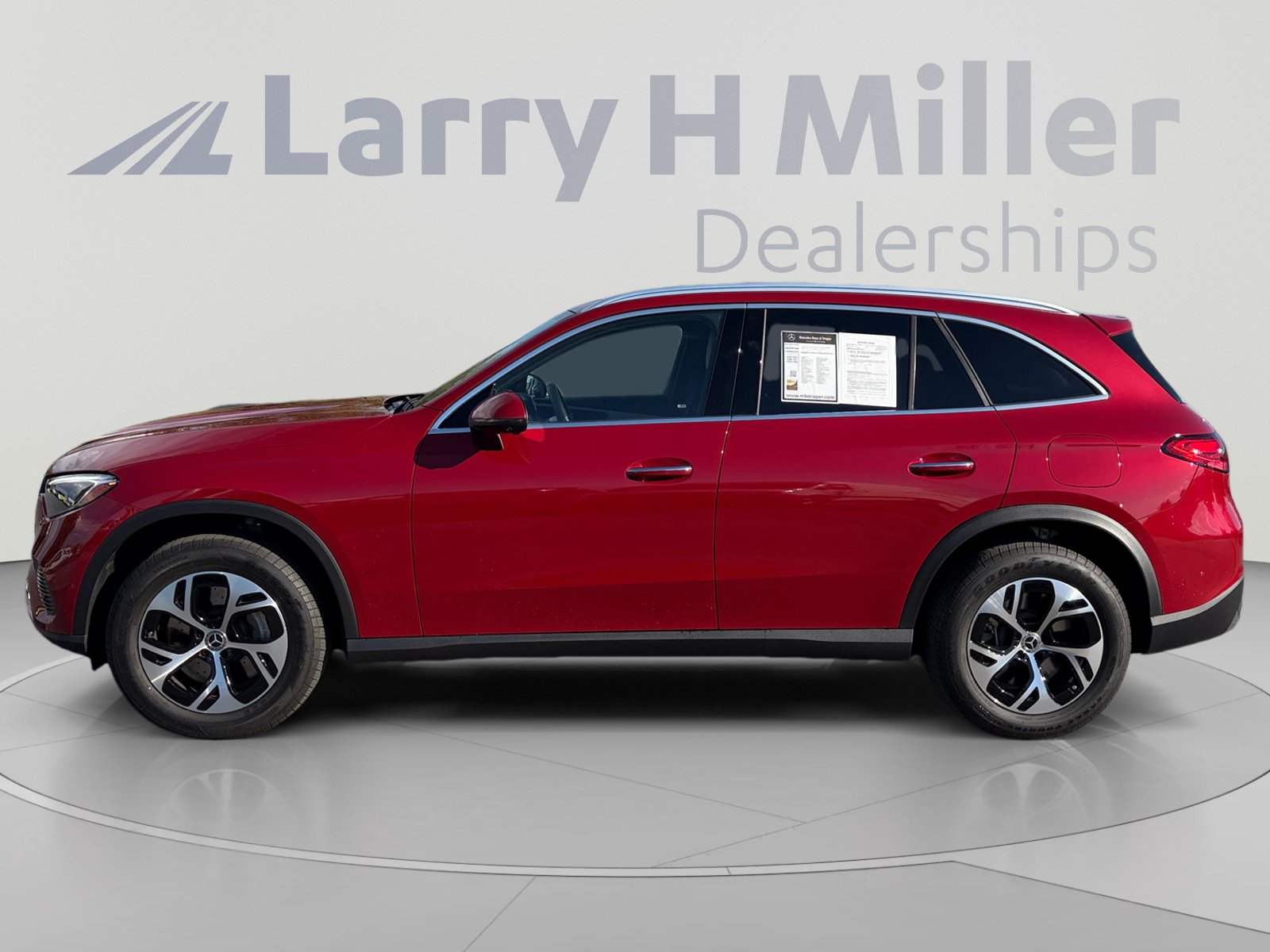 Certified 2026 Mercedes-Benz GLC 350e 4MATIC image 2
