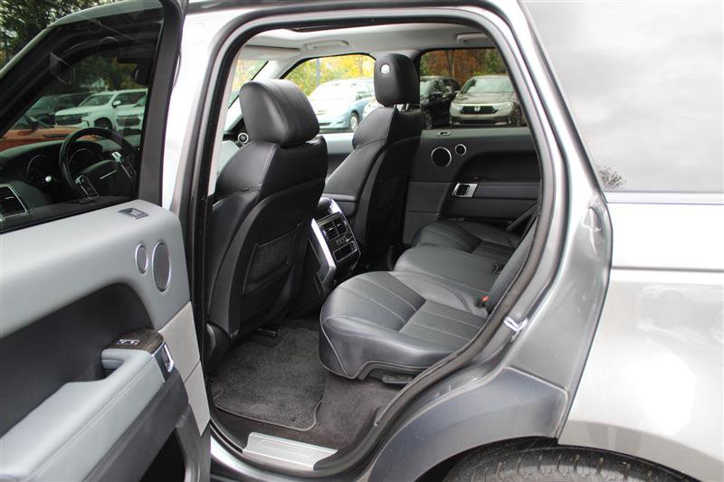 Used 2014 Land Rover Range Rover Sport HSE AWD/4WD image 29