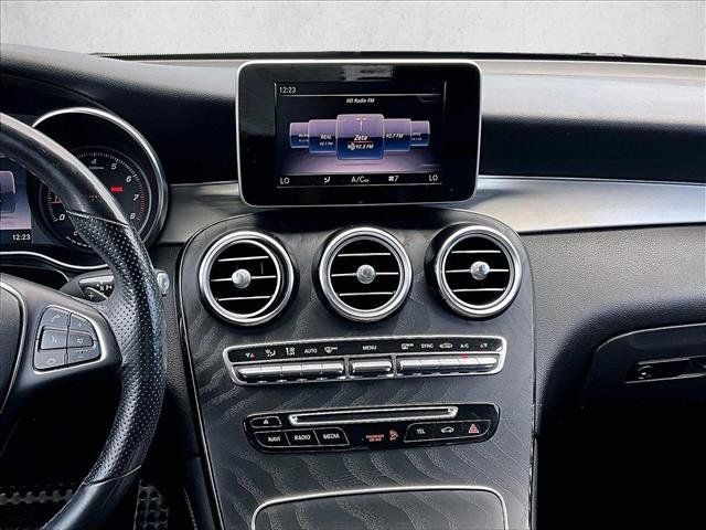 Used 2019 Mercedes-Benz GLC 300 4MATIC image 8