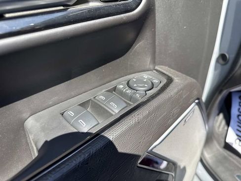 Used 2024 GMC Sierra 2500 AT4X AWD/4WD image 9