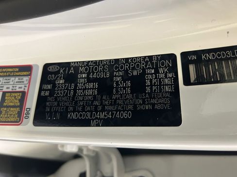 Used 2021 Kia Niro EX image 34