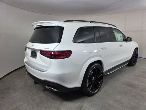 New 2026 Mercedes-Benz GLS 450 4MATIC image 4