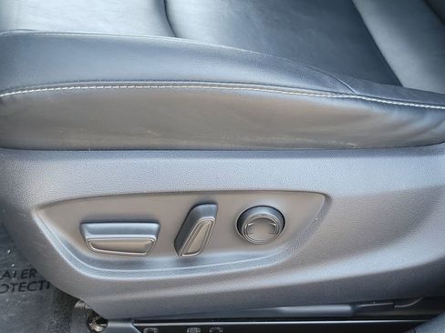 Used 2021 Toyota Prius Prime XLE FWD image 20
