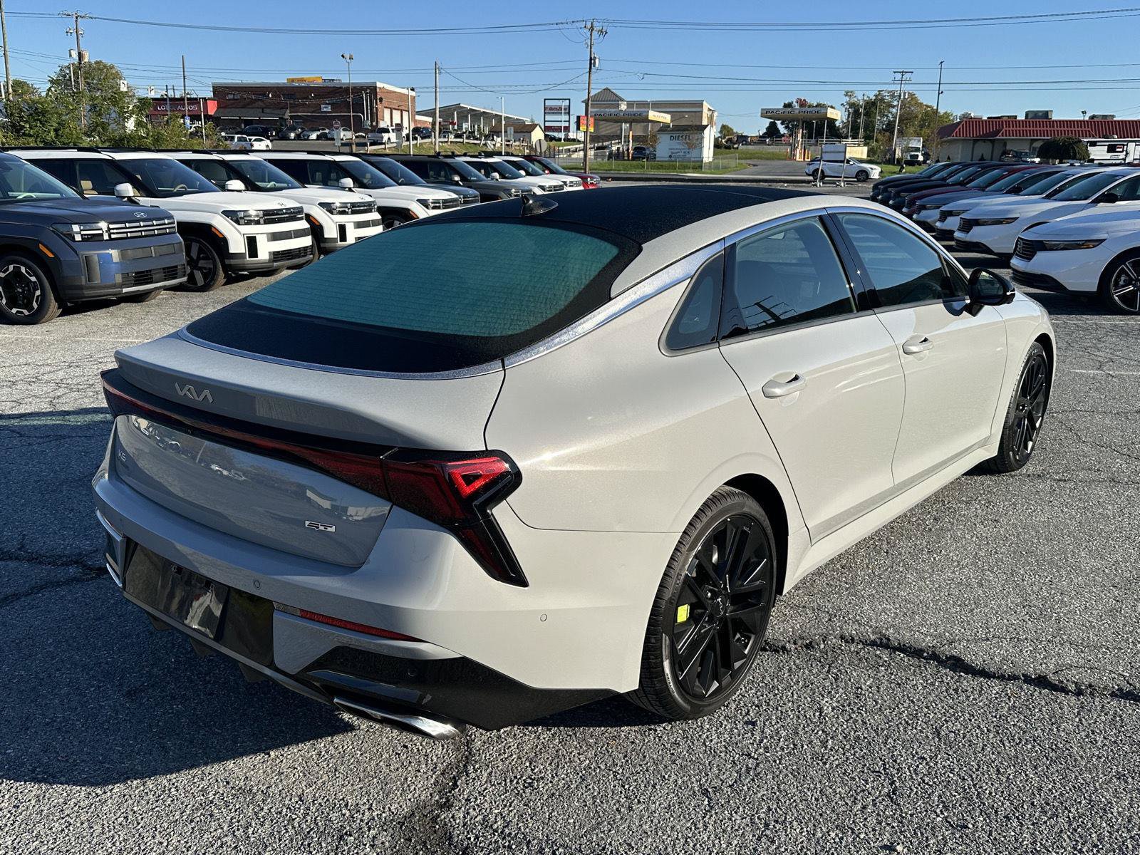 Used 2026 Kia K5 GT w/ GT1 Package FWD image 8