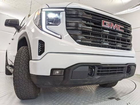 Used 2026 GMC Sierra 1500 Elevation w/ Elevation Select Package AWD/4WD image 23