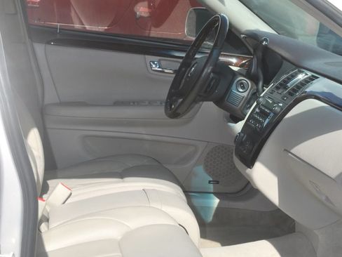 Used 2008 Cadillac DTS FWD image 19