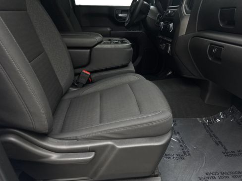 Used 2024 Chevrolet Silverado 1500 Custom Trail Boss AWD/4WD image 46