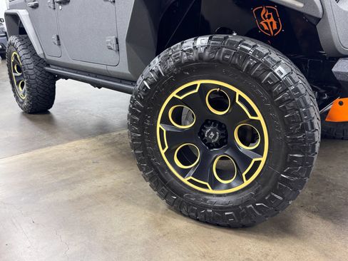 Used 2019 Jeep Wrangler Unlimited Sport S AWD/4WD image 24