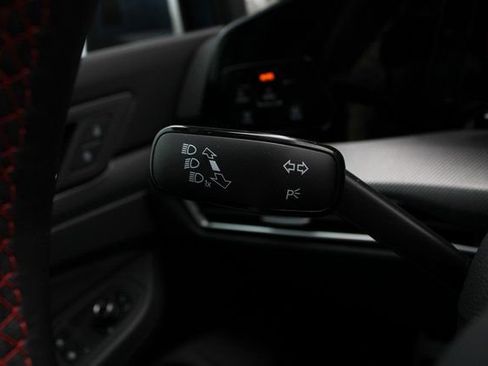 New 2026 Volkswagen GTI SE FWD image 12