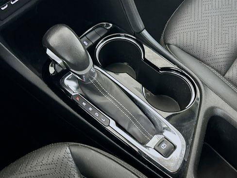 Used 2023 Buick Encore GX Essence w/ Experience Buick Package image 24