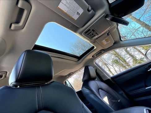 Certified 2023 Toyota Highlander XLE image 13