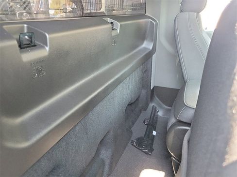 Used 2022 GMC Sierra 2500 SLE w/ SLE Convenience Package image 17