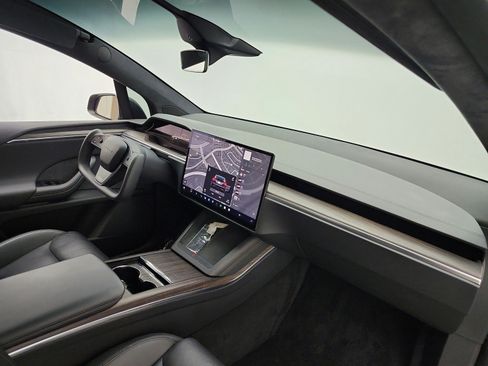 Used 2023 Tesla Model X AWD/4WD image 18