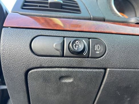 Used 2009 Saturn Aura XR image 10