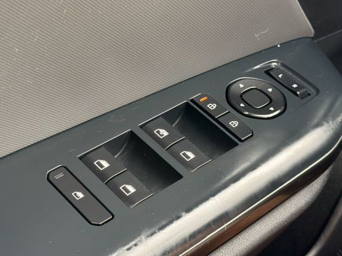Used 2025 Kia K4 FWD image 27