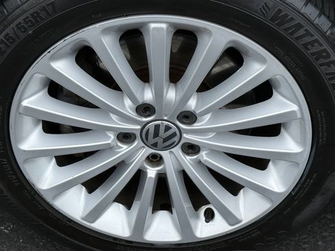 Used 2017 Volkswagen Passat 1.8T SE FWD image 11