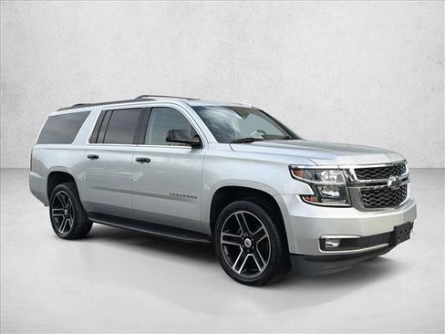 Used 2018 Chevrolet Suburban LT w/ Max Trailering Package image 3