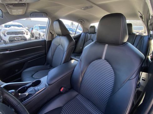 Used 2023 Toyota Camry SE image 25