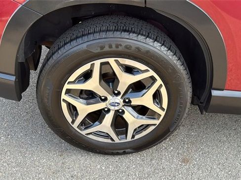 Used 2022 Subaru Forester Premium image 31