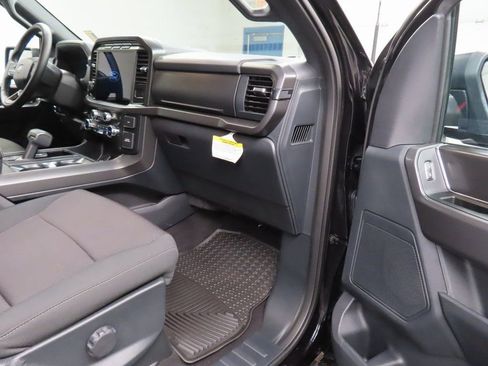 Used 2024 Ford F150 XLT w/ XLT Black Appearance Package image 34