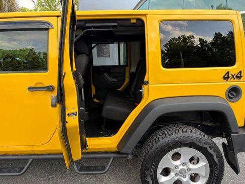 Used 2015 Jeep Wrangler Unlimited Sport w/ Quick Order Package 24S AWD/4WD image 23