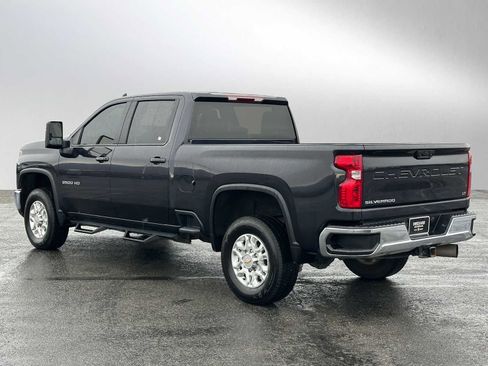 Used 2024 Chevrolet Silverado 2500 LT image 5