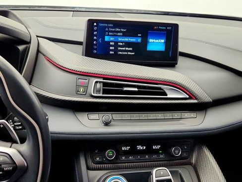 Used 2019 BMW i8 Coupe image 17