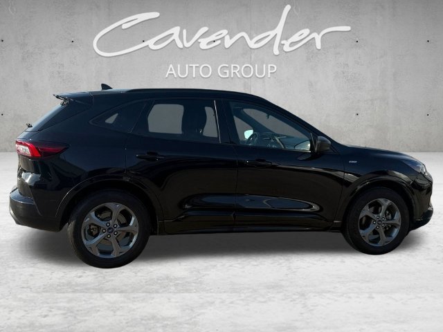 Used 2023 Ford Escape ST-Line AWD/4WD image 17