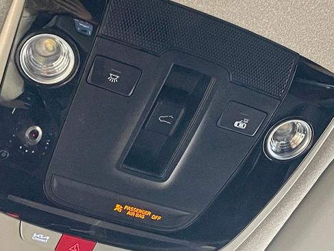 Used 2024 Kia Niro Wave w/ Wave Preserve Package image 41