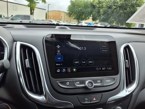 Used 2024 Chevrolet Equinox LT FWD image 26