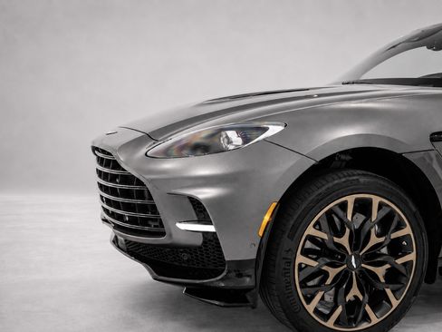 Used 2023 Aston Martin DBX 707 AWD/4WD image 4
