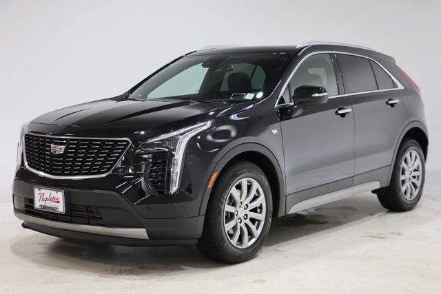 Used 2023 Cadillac XT4 Premium Luxury w/ Driver Assist Package AWD/4WD image 3