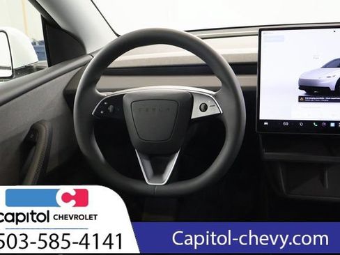 Used 2026 Tesla Model Y AWD image 24