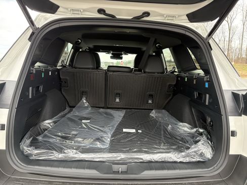 New 2026 Subaru Outback Touring XT image 12