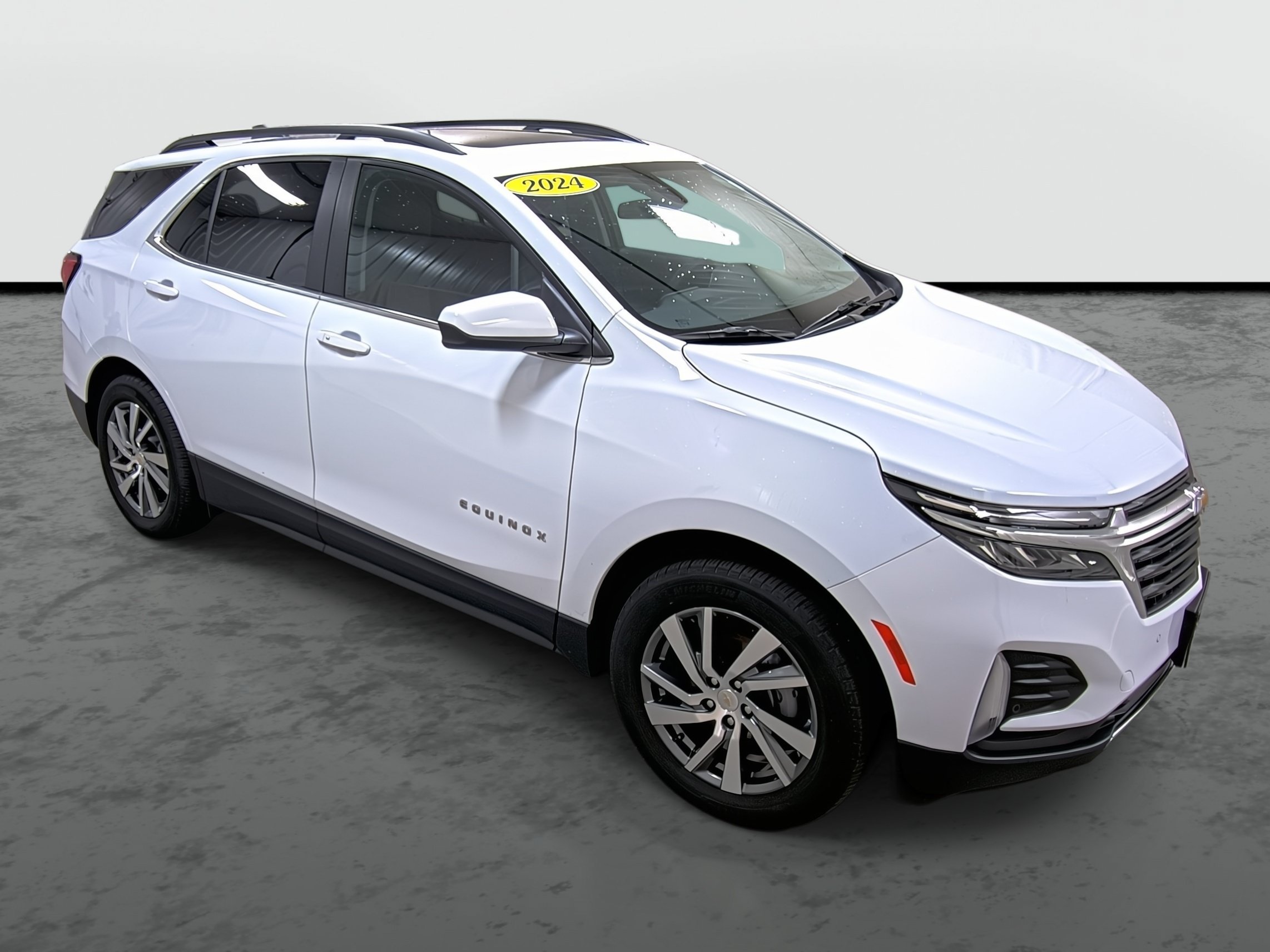 Used 2024 Chevrolet Equinox LT AWD/4WD image 5