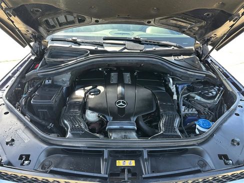 Used 2018 Mercedes-Benz GLS 450 4MATIC image 26