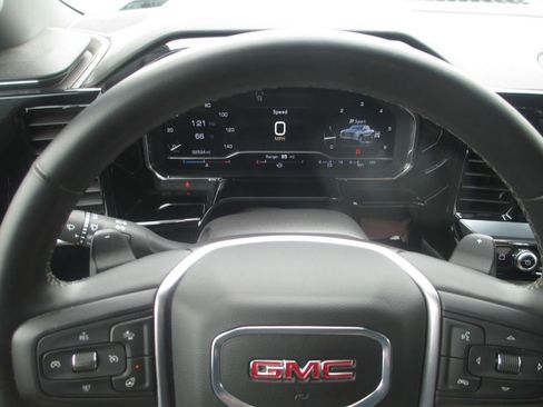 Used 2024 GMC Sierra 1500 SLT w/ SLT Premium Plus Package AWD/4WD image 35