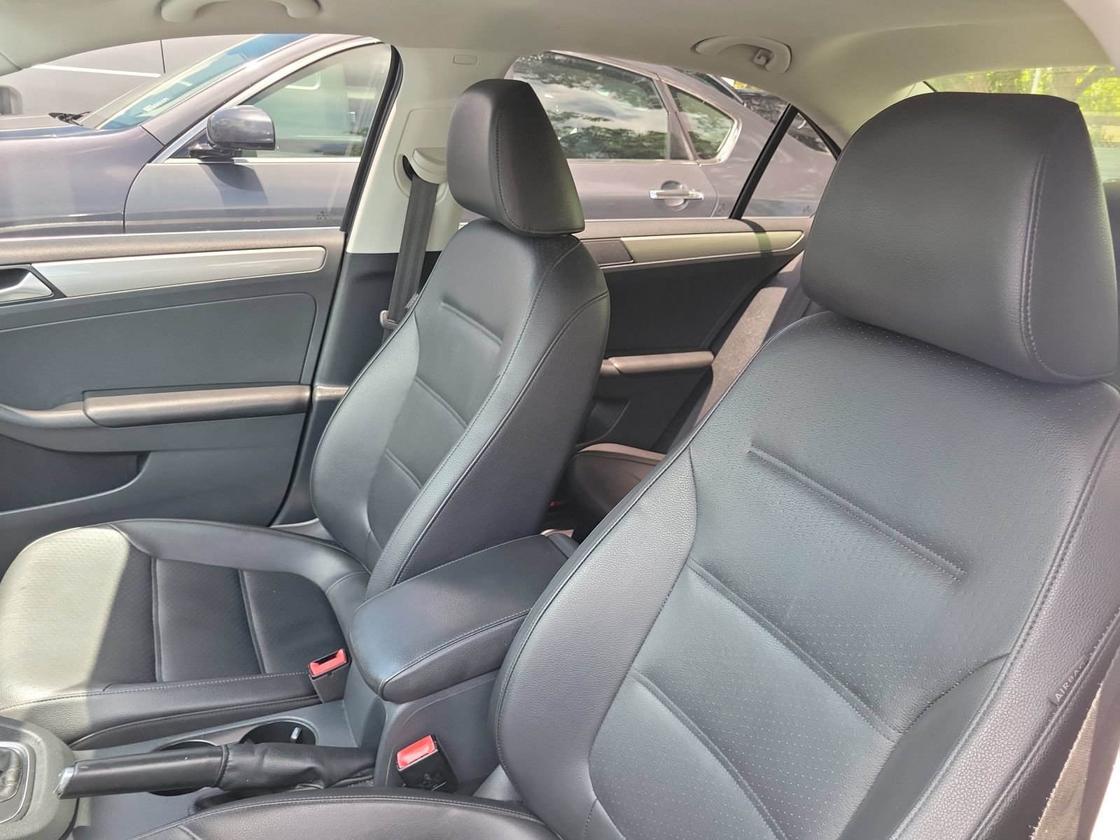 Used 2018 Volkswagen Jetta SE FWD image 11