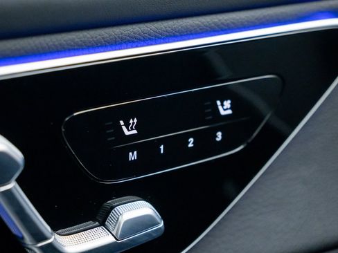 Used 2024 Mercedes-Benz GLC 300 4MATIC image 31